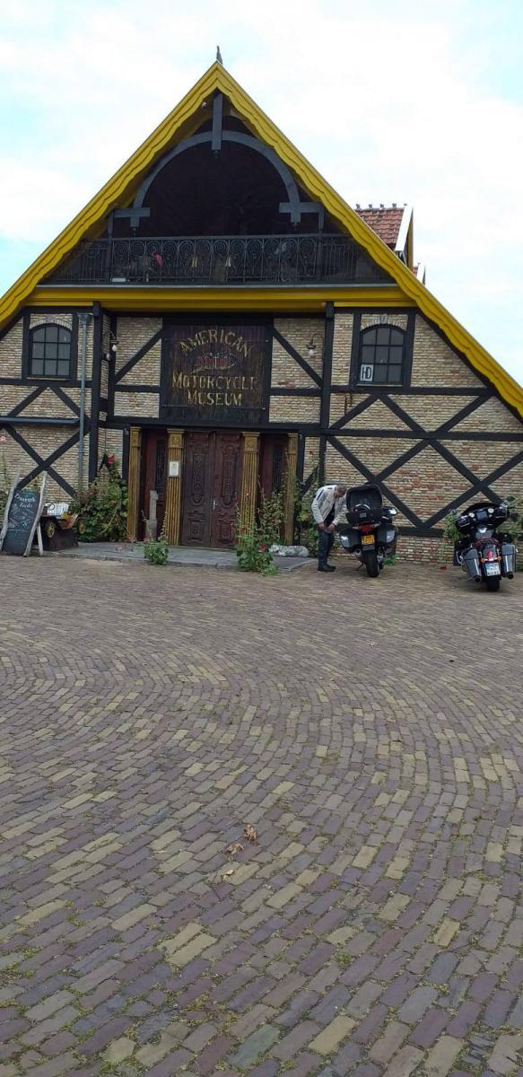 Liberation Tour 482a5163 c557 4c25 a0db ddb3d3960b77